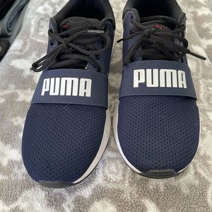 Puma gym shoes 
Blue 9 
used a few times 
No box 
$20 each